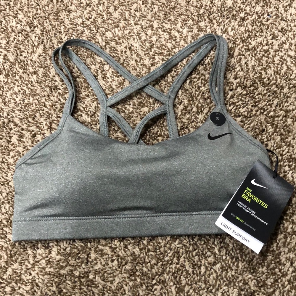 Nike Light Support Sports Bra